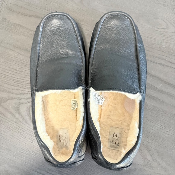 UGG Men’s Ascot Loafer Slipper Size 11 Black - Picture 4 of 9